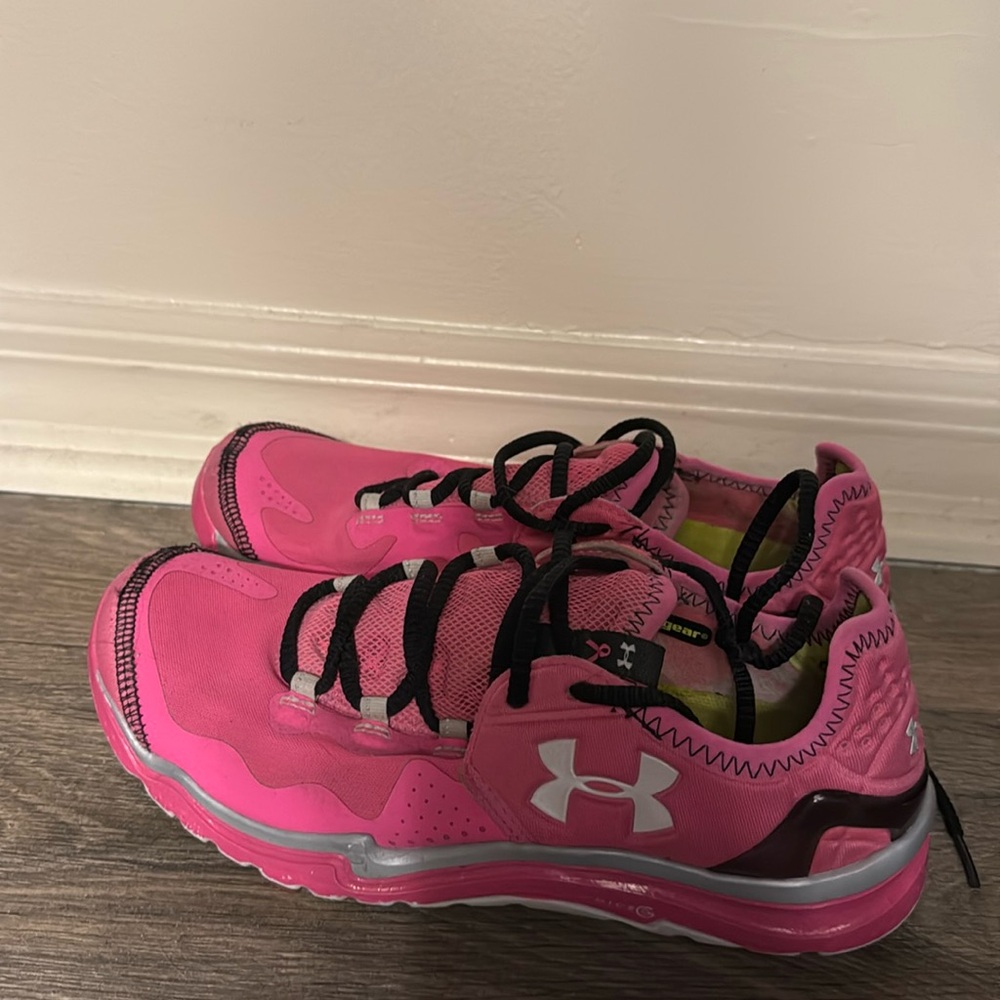 UA Sneaker